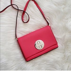 Gorgeous Kate Spade Crossbody. Never been used.